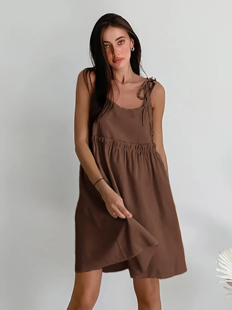 Женское шикарное плиссированное мини-платье без рукавов с открытыми плечами, завышенной талией, свободного кроя, для отпуска и улицы, пляжное платье 2026
Женское шикарное плиссированное мини-платье без рукавов с открытыми плечами, завышенной талией, свободного кроя, для отпуска и улицы, пляжное платье 2026