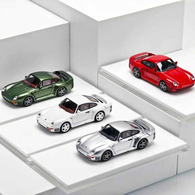 Zincit Model 1:64 959 Die-cast Simulation Alloy Car Model, Boys' Holiday Gift Toy, Adult Collection Decoration Item.
Zincit Model 1:64 959 Die-cast Simulation Alloy Car Model, Boys' Holiday Gift Toy, Adult Collection Decoration Item.