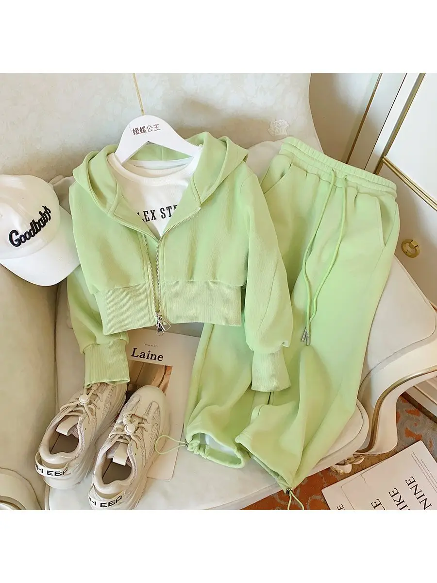 Girls' Suit Spring 2023 New Children's Hooded Sweatshirt Little Girl Sweatpants Casual Sports Two-Piece Suit
Girls' Suit Spring 2023 New Children's Hooded Sweatshirt Little Girl Sweatpants Casual Sports Two-Piece Suit