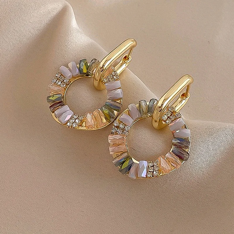 Retro Rhinestone Zircon Circle Ear Buckle Earrings For Women Elegant Fashion Colored Crystal Earrings Wedding Party Jewelry Gift
Retro Rhinestone Zircon Circle Ear Buckle Earrings For Women Elegant Fashion Colored Crystal Earrings Wedding Party Jewelry Gift