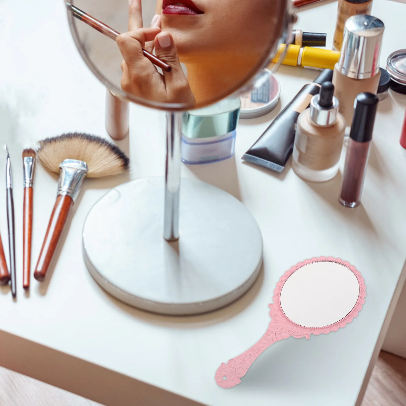 4Pcs Handheld Makeup Mirror Vintage Retro Pattern Elegant Portable Compact Travel Pocket Mirror for Women Vanity
4Pcs Handheld Makeup Mirror Vintage Retro Pattern Elegant Portable Compact Travel Pocket Mirror for Women Vanity