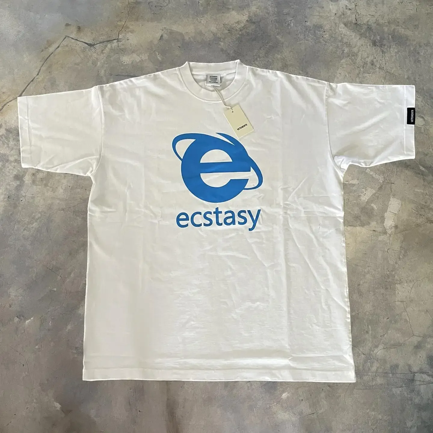 Streetwear Ecstasy New T Shirt Y2K Men's Harajuku White T-shirt Letter Pattern Printing Oversize Loose Short-sleeved Gothic Top
Streetwear Ecstasy New T Shirt Y2K Men's Harajuku White T-shirt Letter Pattern Printing Oversize Loose Short-sleeved Gothic Top