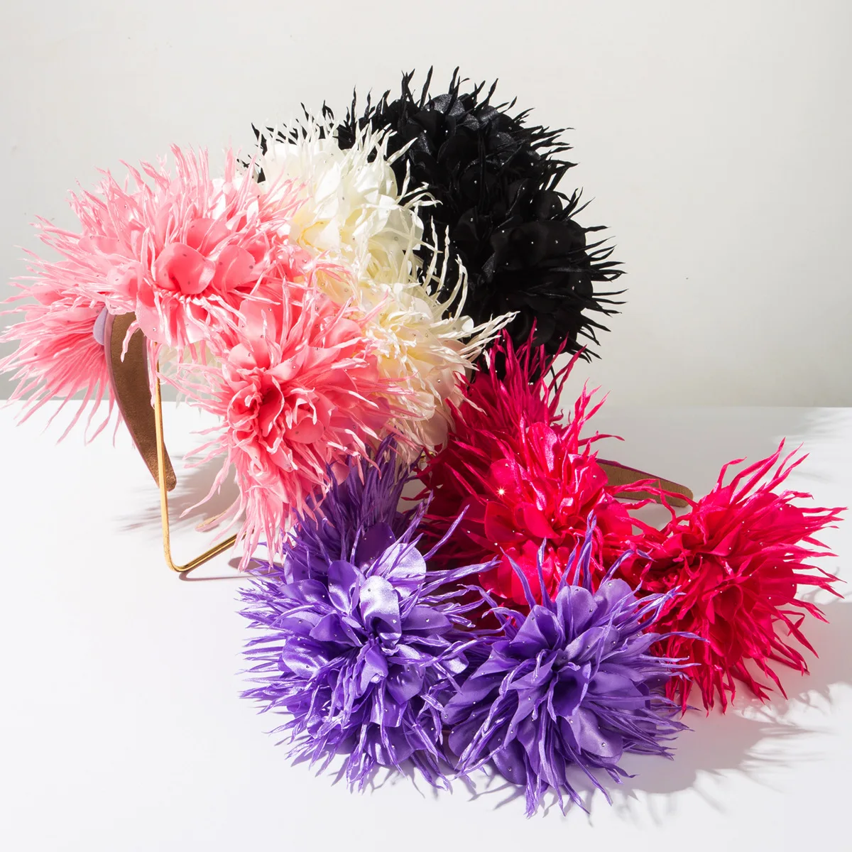 Korean New Three-dimensional Simulation Flower Headband Fashion Sweet Street Shooting Ball Hair Accessories
Korean New Three-dimensional Simulation Flower Headband Fashion Sweet Street Shooting Ball Hair Accessories