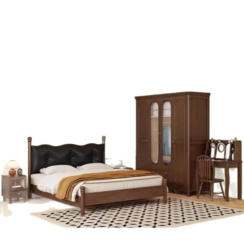 Nordic antique small apartment modern double bed French retro bag master bedroom
Nordic antique small apartment modern double bed French retro bag master bedroom