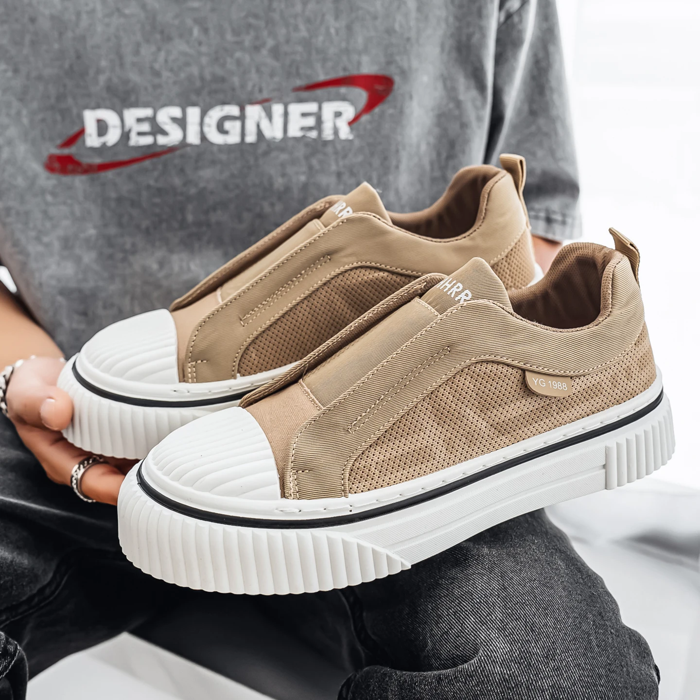 Trendy Wide Toe Slip-On Casual Shoes, Versatile Anti-Slip Wearproof Canvas Mesh Skate Sneakers for Men
Trendy Wide Toe Slip-On Casual Shoes, Versatile Anti-Slip Wearproof Canvas Mesh Skate Sneakers for Men