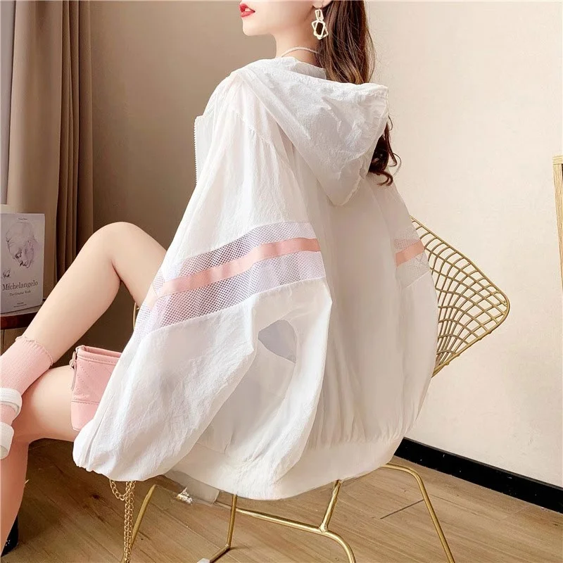 Women's Summer Thin Ice Silk Loose Fit Sun Protection Clothing Breathable Fashionable Korean Style Airy Sunscreen Coat
Women's Summer Thin Ice Silk Loose Fit Sun Protection Clothing Breathable Fashionable Korean Style Airy Sunscreen Coat