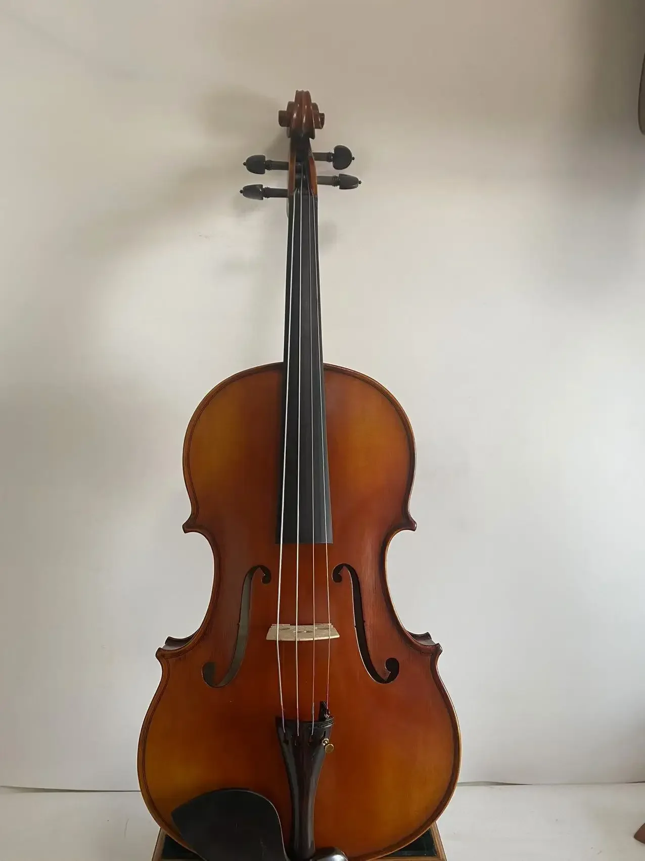 16 Inch Viola Ornati model Solid flamed maple back 4176
16 Inch Viola Ornati model Solid flamed maple back 4176