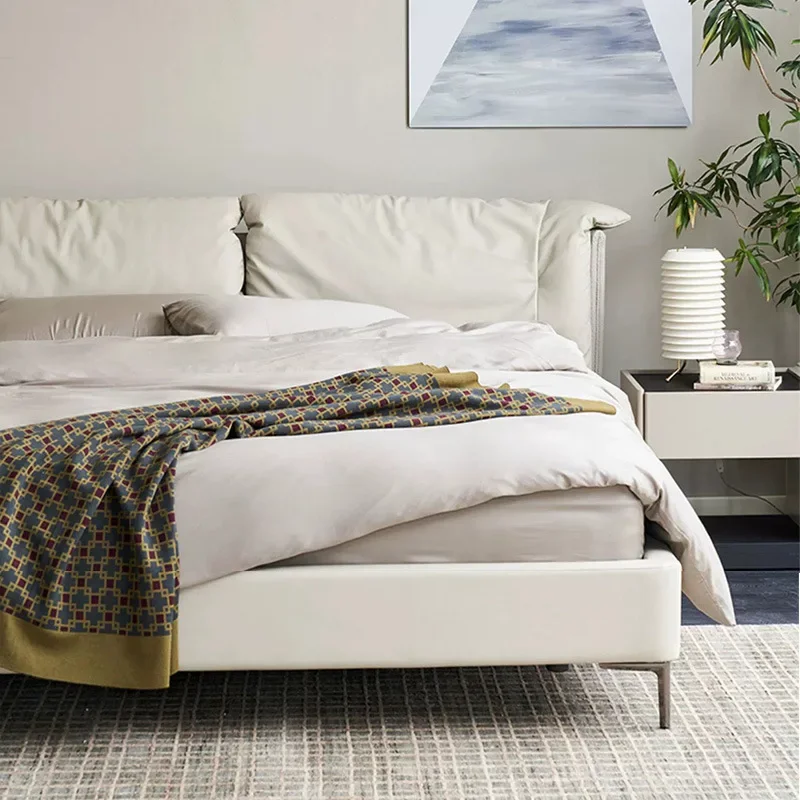 Cream wind leather cloud bed master bedroom 1.8 meters wedding Italian light luxury high down leather
Cream wind leather cloud bed master bedroom 1.8 meters wedding Italian light luxury high down leather