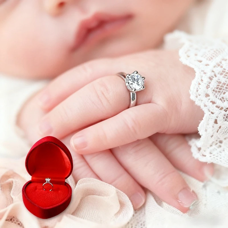 Infant Angel Ring Set with Red Velvet Box, Baby Cupid Cosplay Photo Props for Newborn Photography, Christmas Holiday Accessories
Infant Angel Ring Set with Red Velvet Box, Baby Cupid Cosplay Photo Props for Newborn Photography, Christmas Holiday Accessories