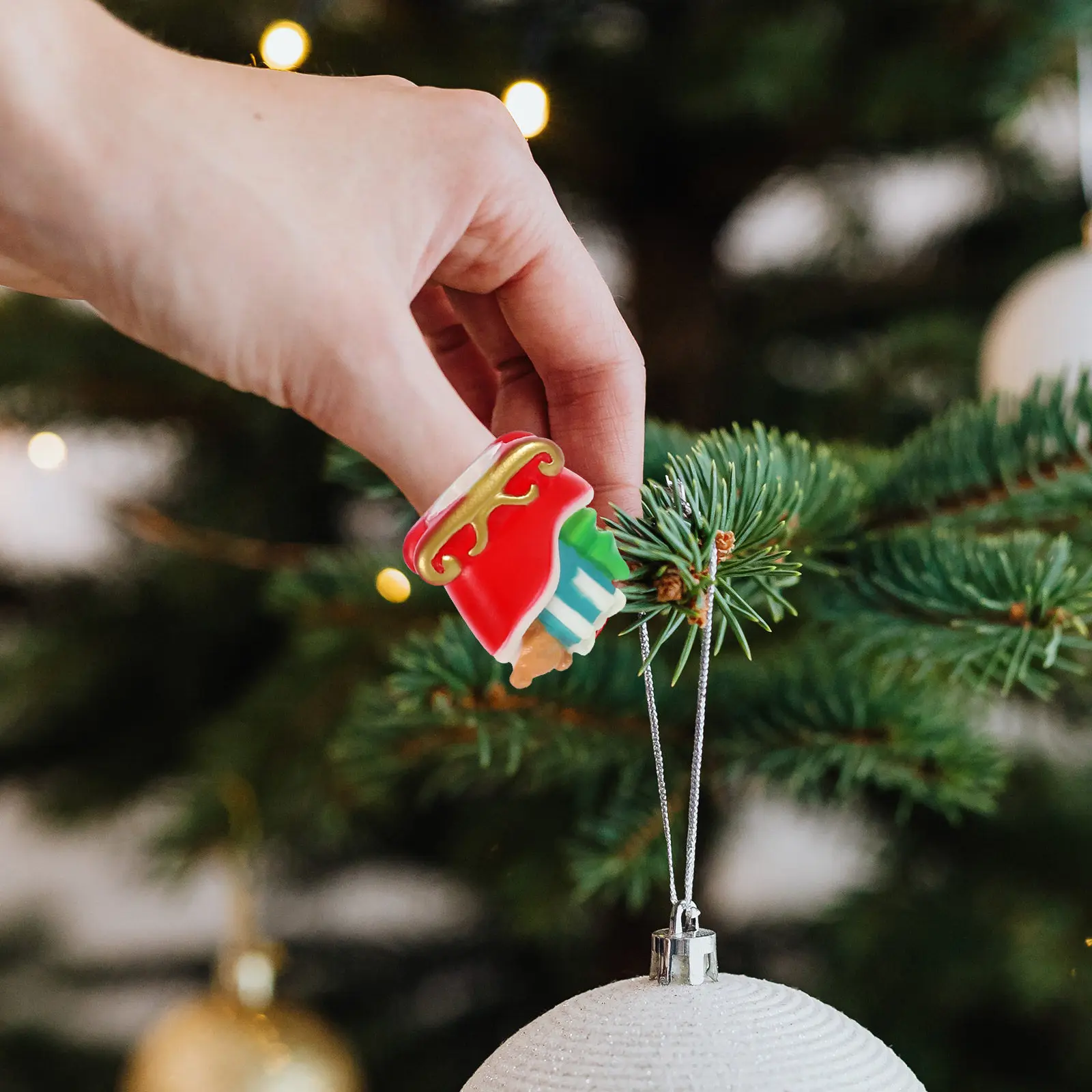 10Pcs Christmas Finger Puppets Set Safe Durable Silicone Characters for Childrens Early Education and Parentchild Bonding
10Pcs Christmas Finger Puppets Set Safe Durable Silicone Characters for Childrens Early Education and Parentchild Bonding