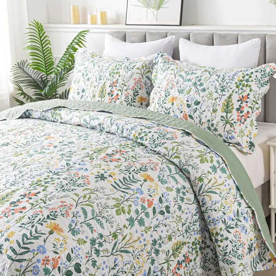 King Size Floral Bed Cover Retro Wildflower Pattern 3 Piece Microfiber Lightweight Quilted Bedspread Set 104"x90"
King Size Floral Bed Cover Retro Wildflower Pattern 3 Piece Microfiber Lightweight Quilted Bedspread Set 104"x90"