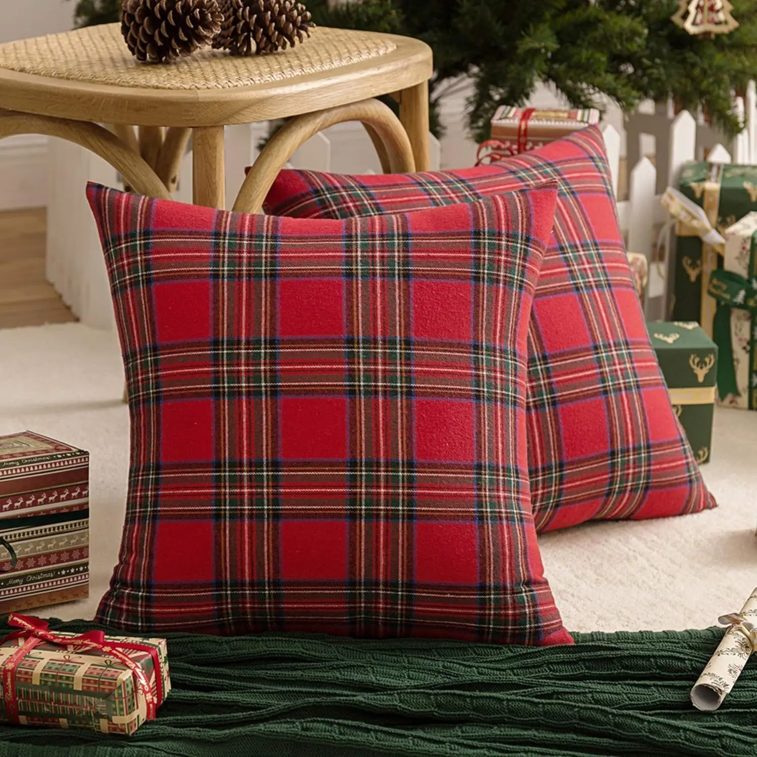 New Plaid Decorative Pillowcase Scottish Style Square Ultra Soft Core Included Party Sleeping Pillow Holiday Home Decor
New Plaid Decorative Pillowcase Scottish Style Square Ultra Soft Core Included Party Sleeping Pillow Holiday Home Decor