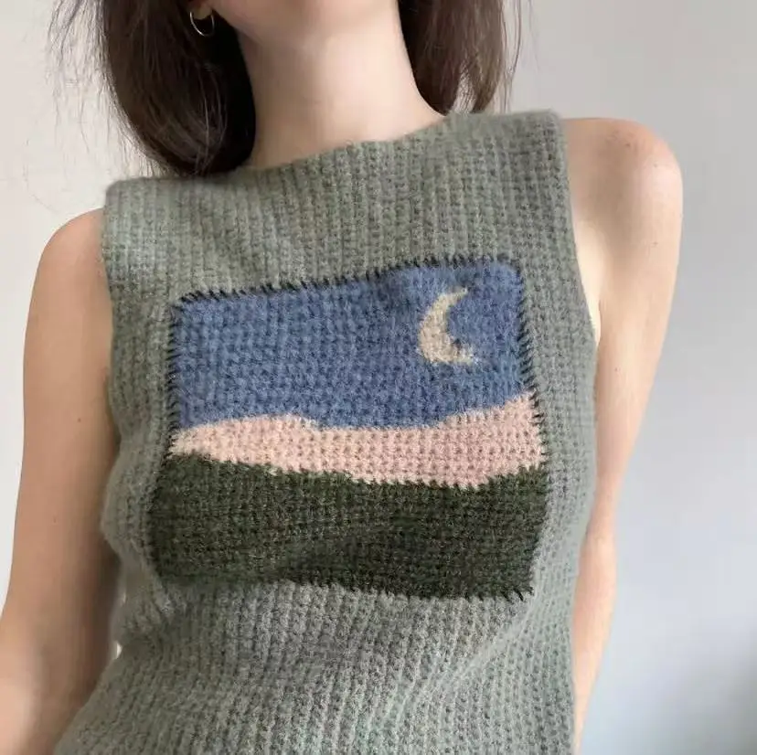 Mountain Moon Retro Sleeveless Knitted Shirt
Mountain Moon Retro Sleeveless Knitted Shirt