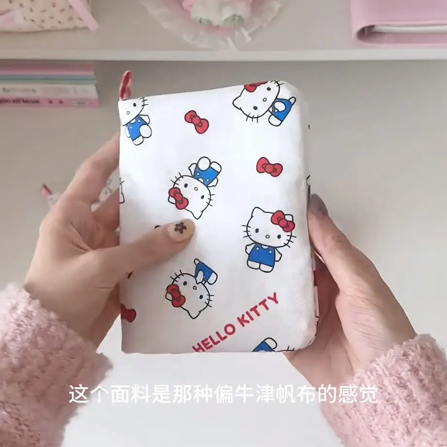 Милый кошелек Hello Kitty в стиле аниме, кавайный, женский, мини, простой, на молнии, маленький, студенческий, для монет, ключей, карт, сумка-кошелек, органайзер, подарок
Милый кошелек Hello Kitty в стиле аниме, кавайный, женский, мини, простой, на молнии, маленький, студенческий, для монет, ключей, карт, сумка-кошелек, органайзер, подарок