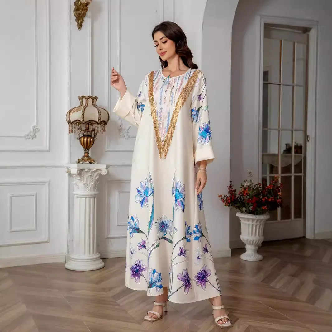 Dubai Muslim abaya. It is an evening gown-style dress for European and American ladies, featuring prints, elegant tassels. S-XXL
Dubai Muslim abaya. It is an evening gown-style dress for European and American ladies, featuring prints, elegant tassels. S-XXL