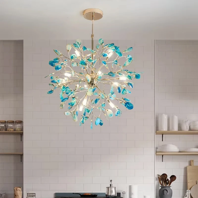 Постмодернистская красочная агатовая светодиодная люстра, роскошная гостиная, столовая, модель дома, подвесной светильник со светлячком, модное освещение для спальни
Постмодернистская красочная агатовая светодиодная люстра, роскошная гостиная, столовая, модель дома, подвесной светильник со светлячком, модное освещение для спальни