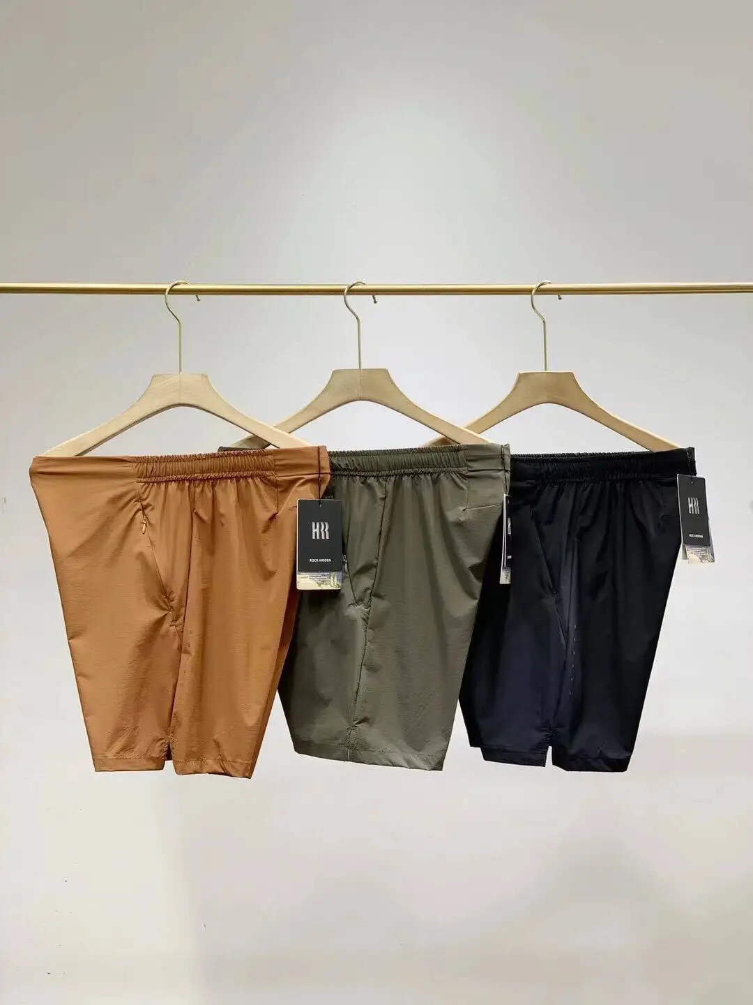 Men's Lightweight Elastic Outdoor Sports Running Shorts Quick Dry Breathable Waterproof Standard Fit Summer 2026 Nylon Spandex
Men's Lightweight Elastic Outdoor Sports Running Shorts Quick Dry Breathable Waterproof Standard Fit Summer 2026 Nylon Spandex