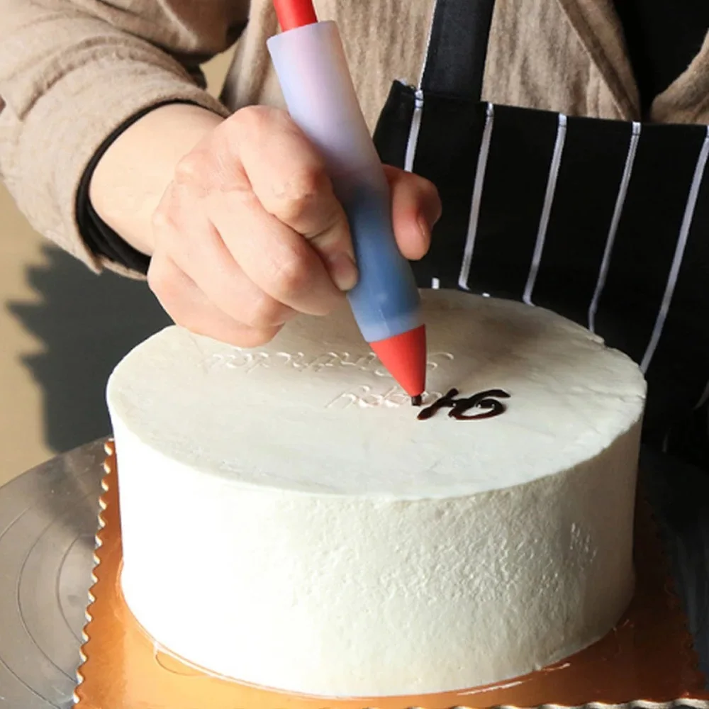 4-head silicone cake cream decoration pen, chocolate sauce, writing pen, cookie baking tool
4-head silicone cake cream decoration pen, chocolate sauce, writing pen, cookie baking tool
