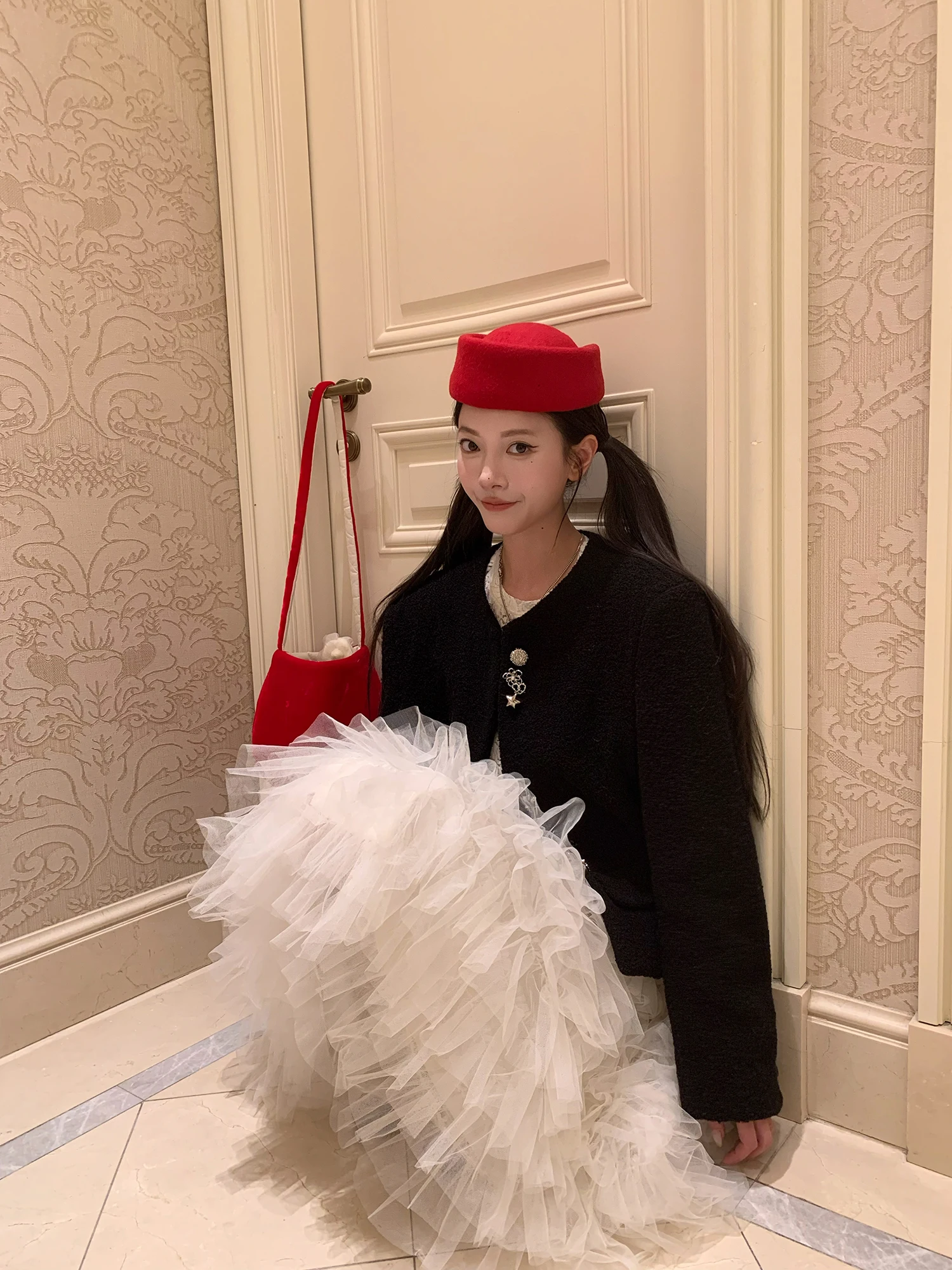 Пышное длинное платье Ballet Sweet Dr Me с бантом и защитой для зубов, лимитированная серия, для собак, с эффектом объемности, размер S
Пышное длинное платье Ballet Sweet Dr Me с бантом и защитой для зубов, лимитированная серия, для собак, с эффектом объемности, размер S