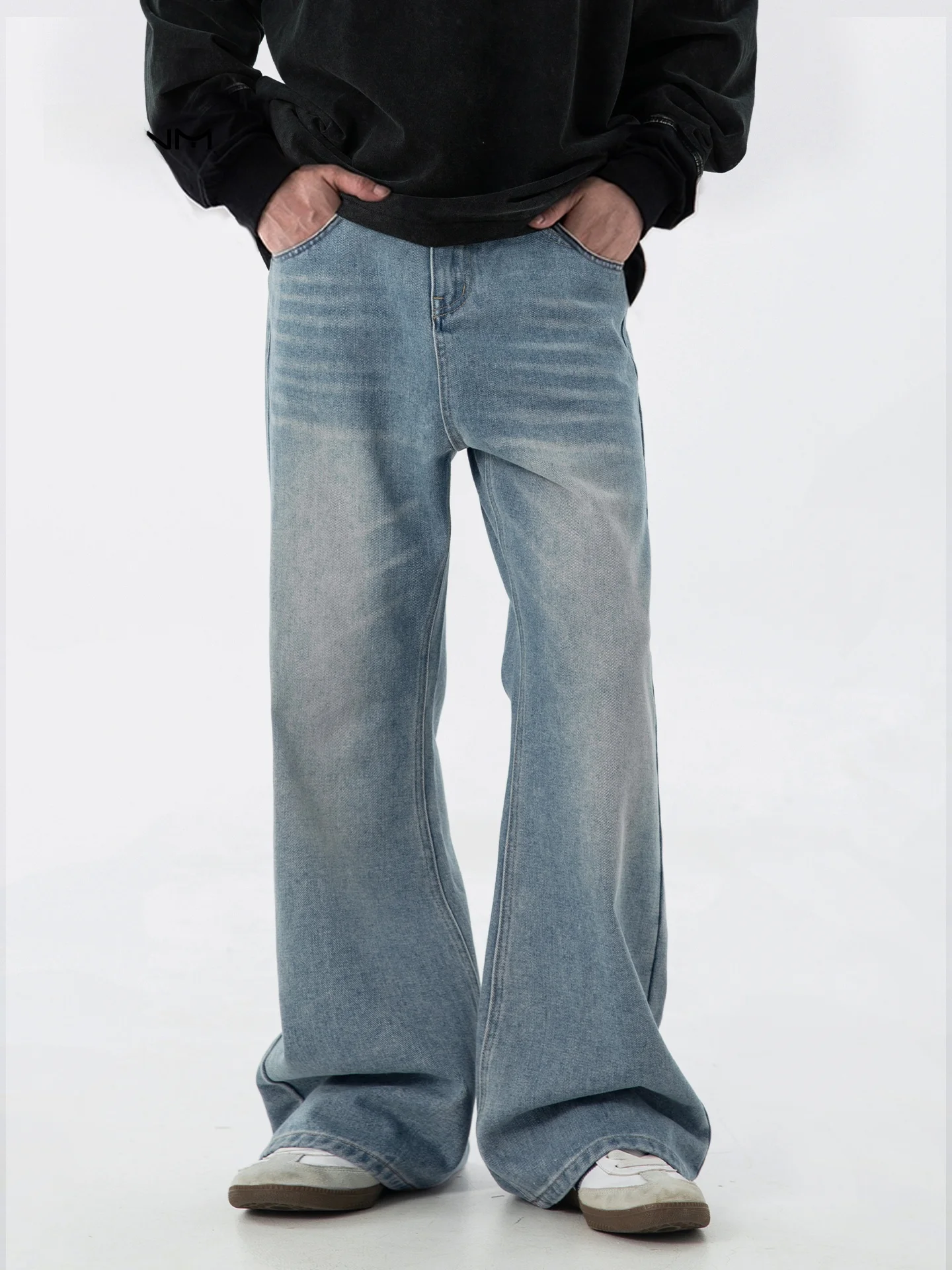 American Retro Waed Light Blue Men's Jeans Flared Legs Straight Tube Loose Fit Casual Wear Resistant And Non-Sinking
American Retro Waed Light Blue Men's Jeans Flared Legs Straight Tube Loose Fit Casual Wear Resistant And Non-Sinking