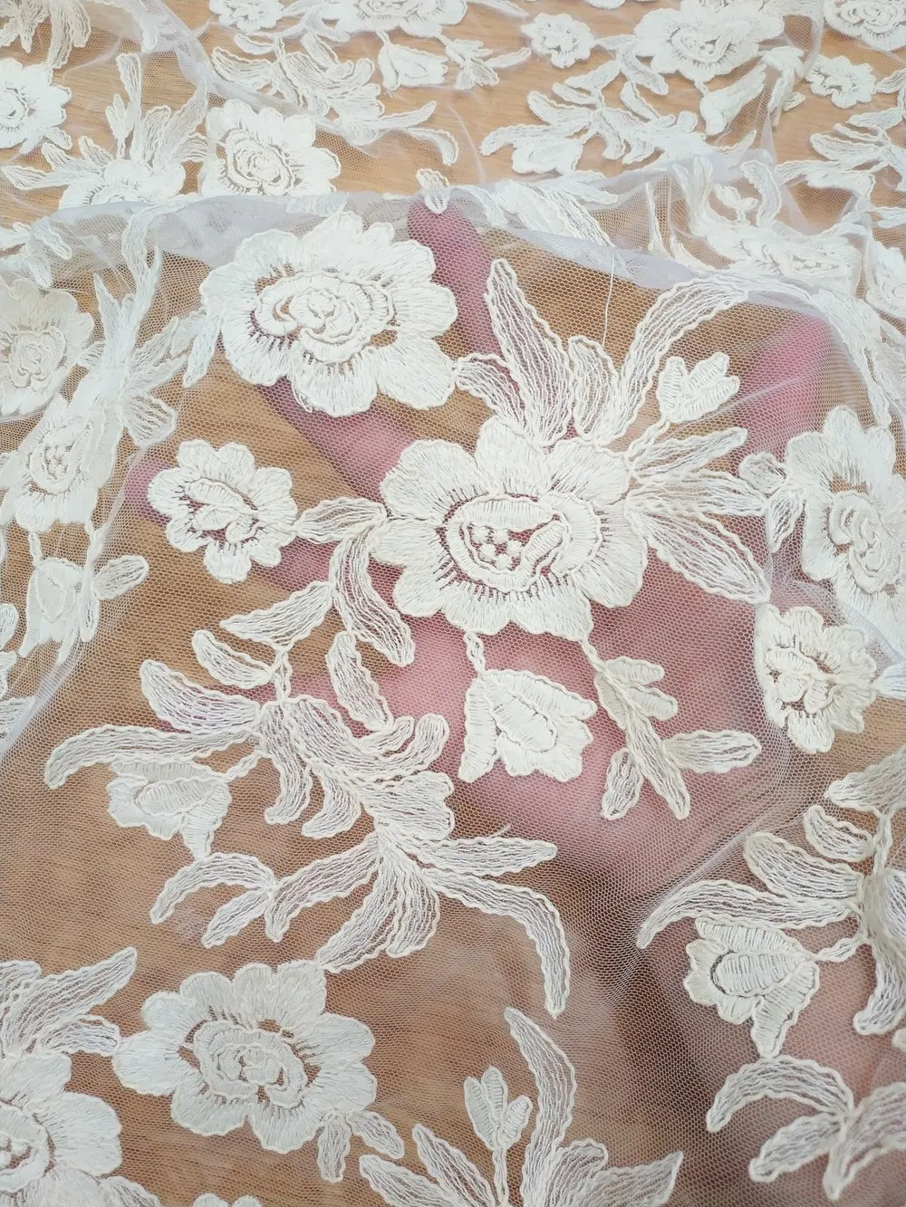 New beige mesh lace floral embroidered wedding dress fabric, women's clothing, apparel, dress fabric, DIY sewing material
New beige mesh lace floral embroidered wedding dress fabric, women's clothing, apparel, dress fabric, DIY sewing material