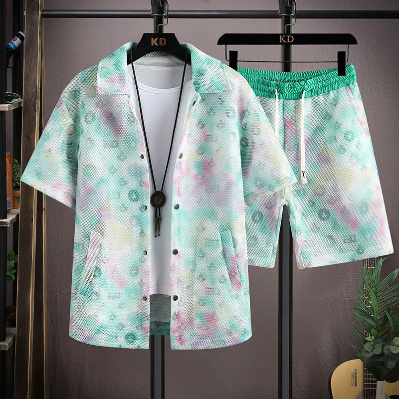 Весна/Лето 202, новый мужской солнцезащитный сетчатый дышащий комплект рубашек, модные трендовые шорты, повседневная мужская рубашка + шорты, комплект из двух предметов Su
Весна/Лето 202, новый мужской солнцезащитный сетчатый дышащий комплект рубашек, модные трендовые шорты, повседневная мужская рубашка + шорты, комплект из двух предметов Su