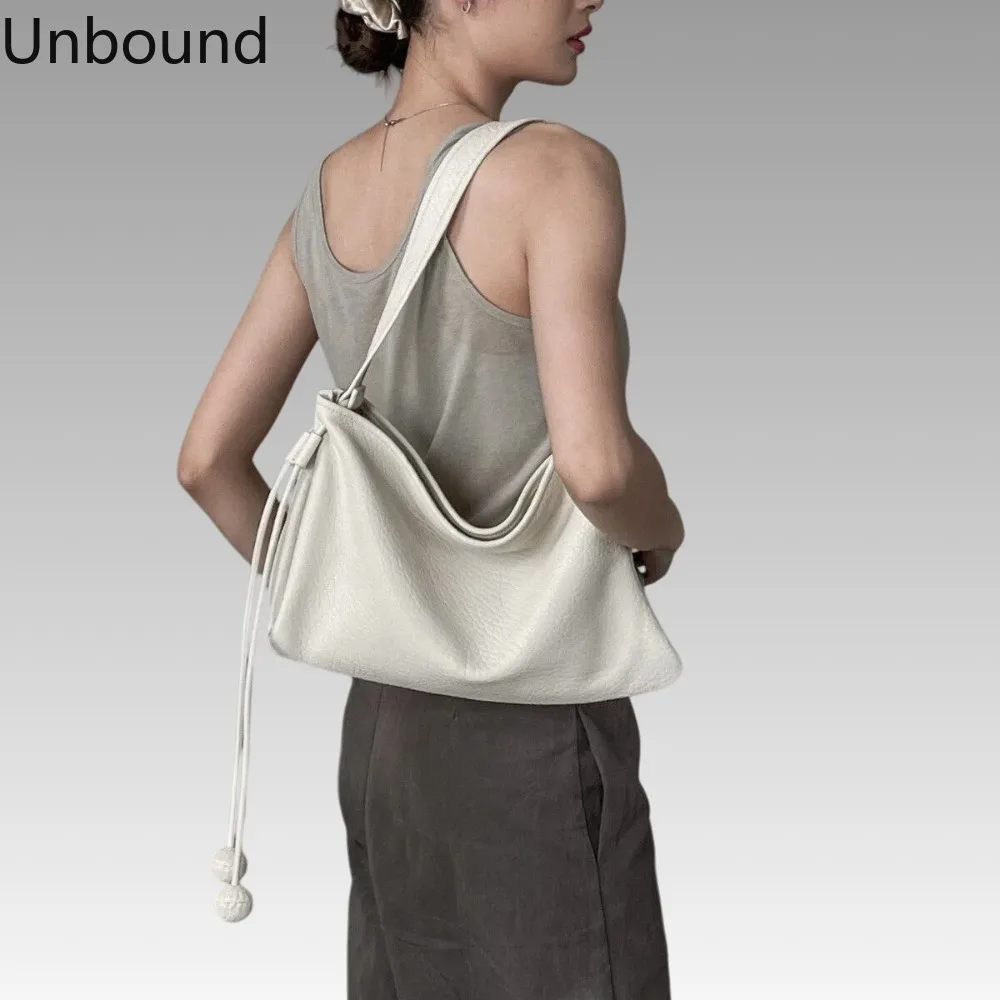 Genuine Leather Lambskin Womens Underarm Bag Niche Design Shoulder Crossbody Commuter Trend Daily Carry Elegant Luxury Style New
Genuine Leather Lambskin Womens Underarm Bag Niche Design Shoulder Crossbody Commuter Trend Daily Carry Elegant Luxury Style New