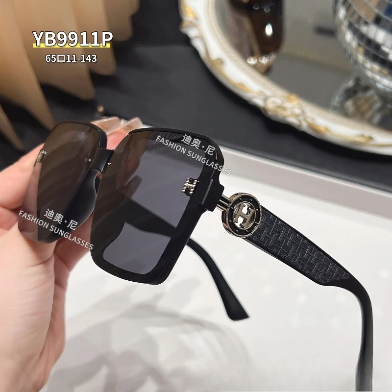 2025 Luxury Polarized Sunglasses, UV400 Protection Lightweight Retro for Driving & Outdoor Fashion Unisex
2025 Luxury Polarized Sunglasses, UV400 Protection Lightweight Retro for Driving & Outdoor Fashion Unisex