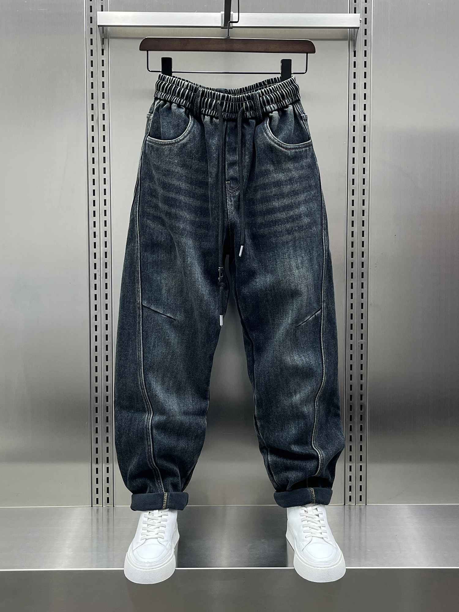 Американские джинсы Harlan с начесом, корейские свободные брюки-клеш, молодежные, модные, зимние, теплые, повседневные джинсы
Американские джинсы Harlan с начесом, корейские свободные брюки-клеш, молодежные, модные, зимние, теплые, повседневные джинсы