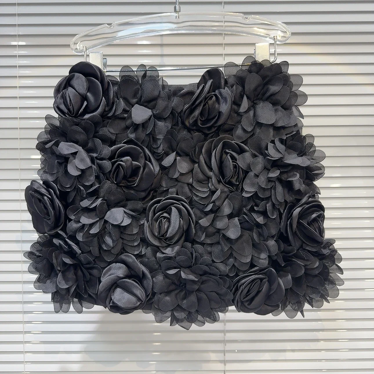 Женская мини-юбка High Street с 3d цветами, женская элегантная короткая юбка во французском стиле с высокой талией и цветочным принтом
Женская мини-юбка High Street с 3d цветами, женская элегантная короткая юбка во французском стиле с высокой талией и цветочным принтом