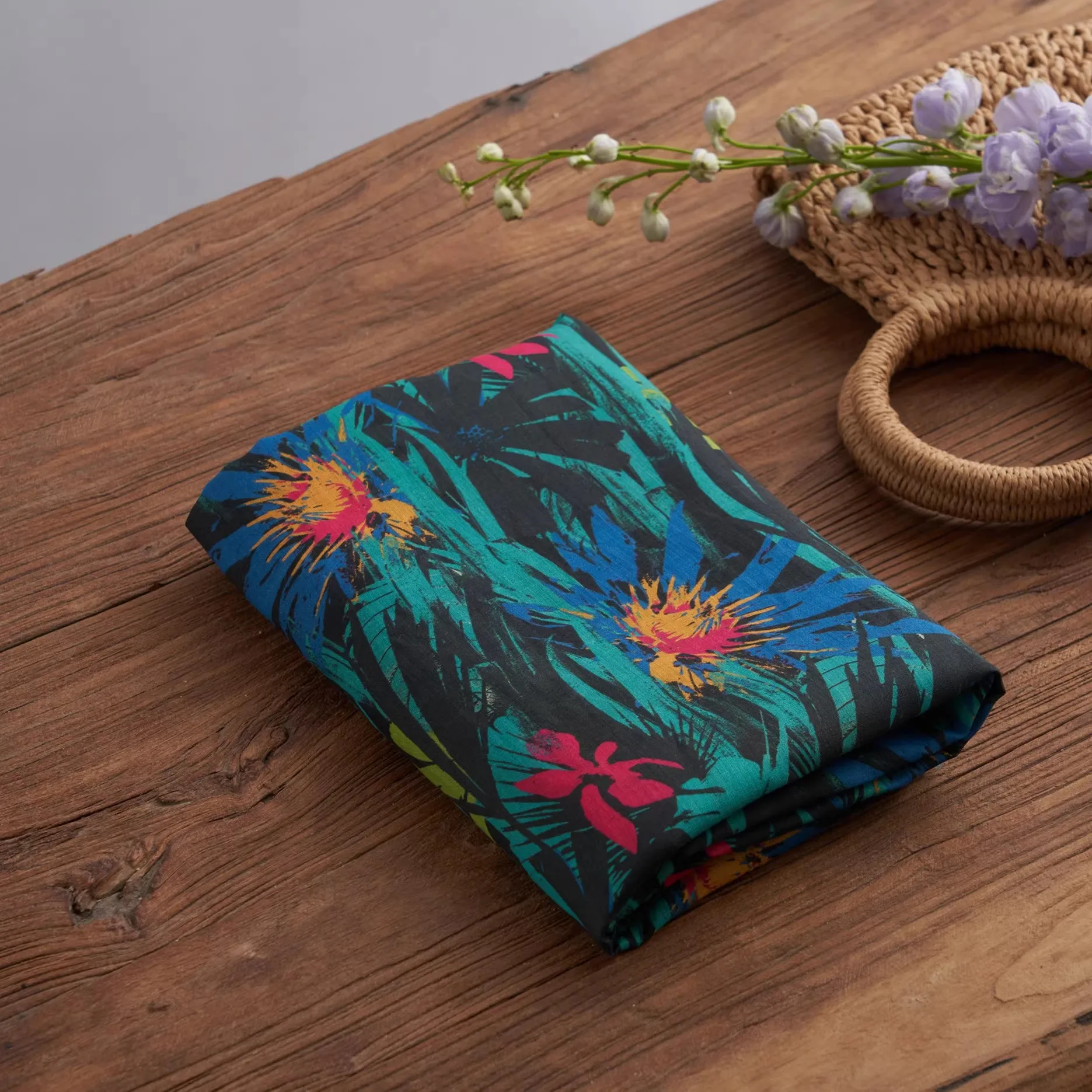 High quality ramie tissus Flower print fabric Dress, robe, and clothing patchwork
High quality ramie tissus Flower print fabric Dress, robe, and clothing patchwork