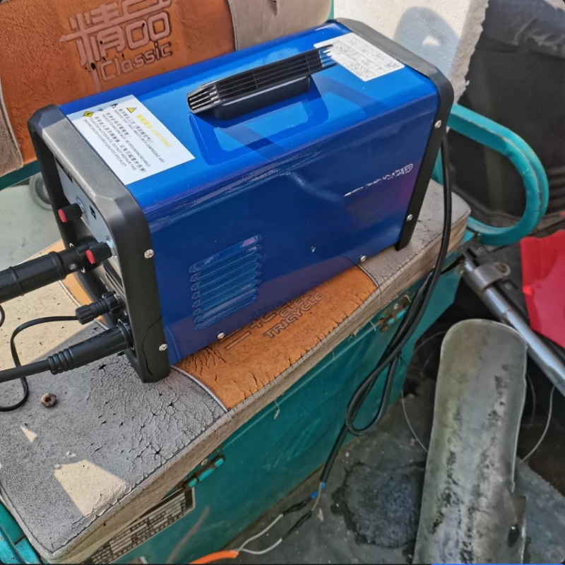 gas welding Carbon dioxide gas shielded welding machine integrated machine small two welding machine home gas-free
gas welding Carbon dioxide gas shielded welding machine integrated machine small two welding machine home gas-free