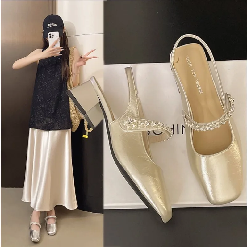 2026Women's Sandals Covering Toe Mid Heel High Heel Janes Single Shoes Summer Fairy Style with Skirts Rubber Bottom Square Head
2026Women's Sandals Covering Toe Mid Heel High Heel Janes Single Shoes Summer Fairy Style with Skirts Rubber Bottom Square Head