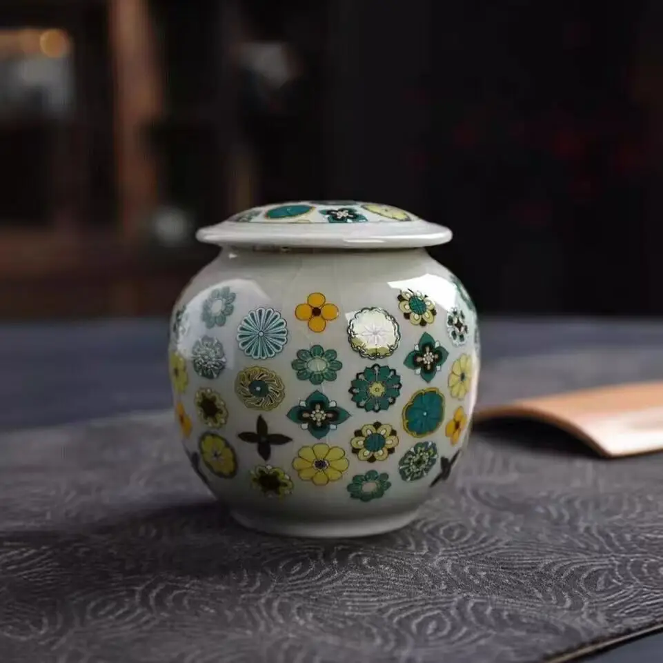 Chinese Classic Ceramic Flower Patterned Mini Tea Jars Sugar Jars Vase Traditional Decorative Storage Containers
Chinese Classic Ceramic Flower Patterned Mini Tea Jars Sugar Jars Vase Traditional Decorative Storage Containers
