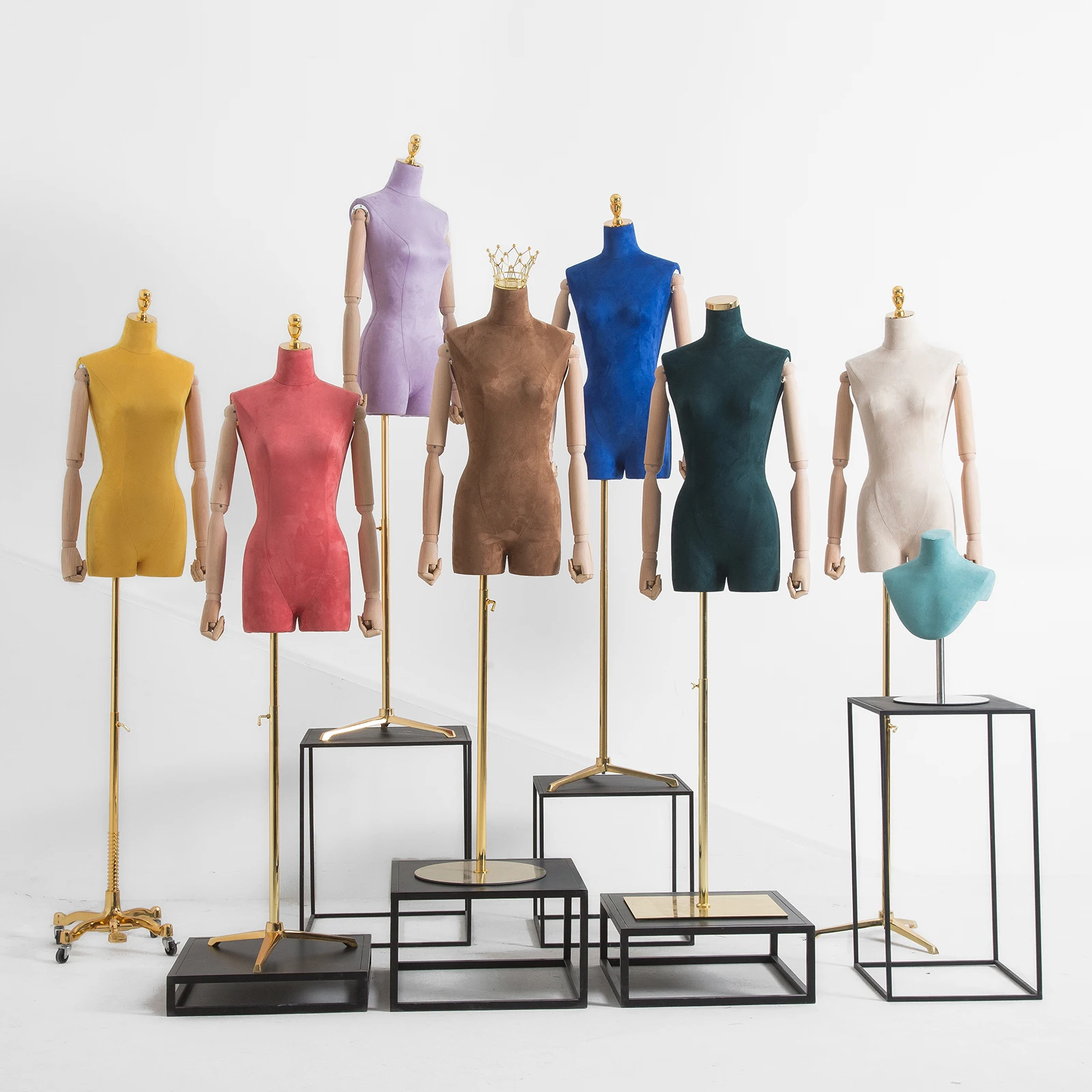 Female Fabric Cover Half-Body Mannequin Display for Window Clothing Display Dummy Props
Female Fabric Cover Half-Body Mannequin Display for Window Clothing Display Dummy Props
