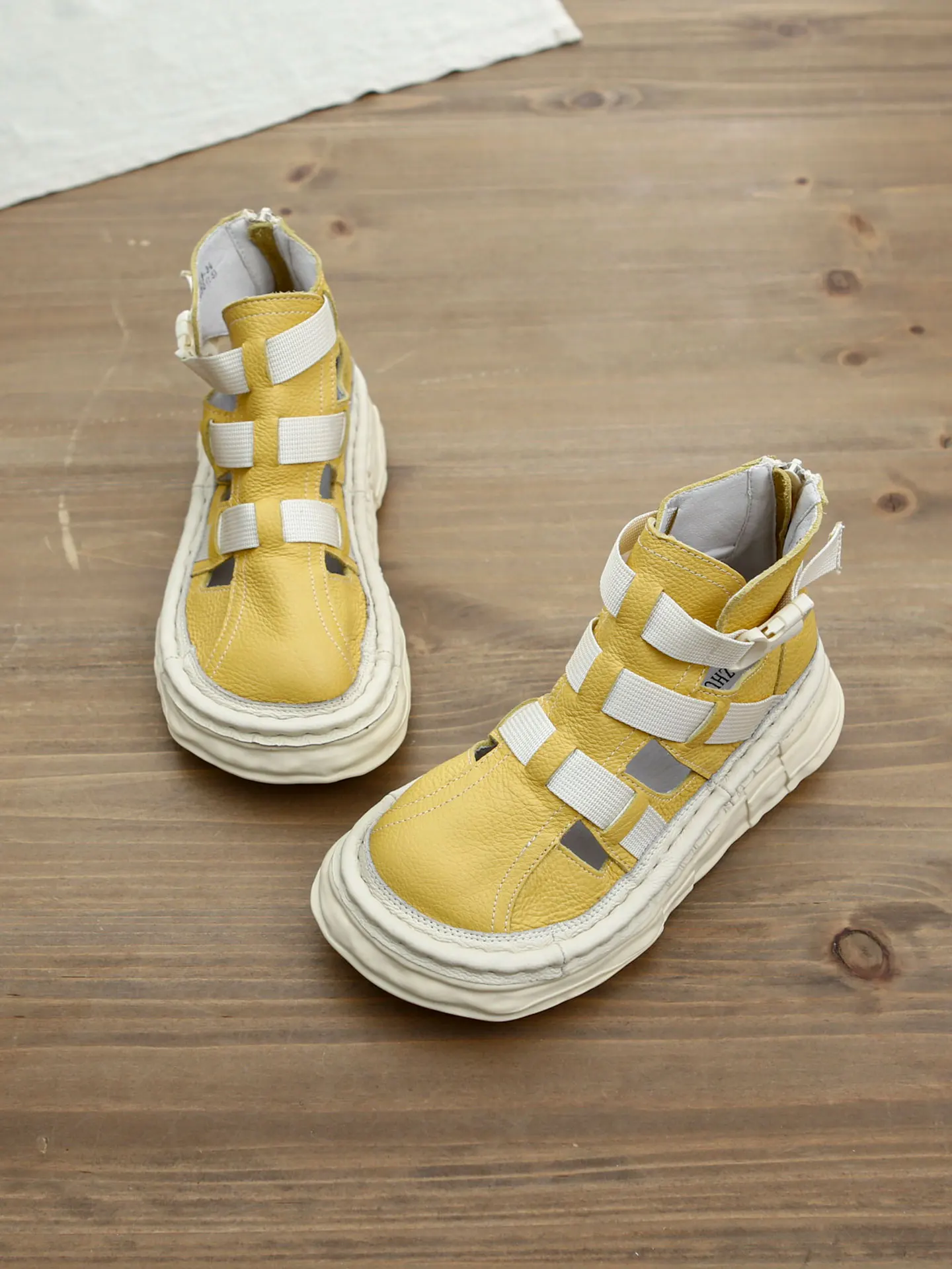 Casual High-Top Roman Shoes Women's Spring Summer Leather Slip-On Comfortable Thick Heel Handmade Leisure Sandals
Casual High-Top Roman Shoes Women's Spring Summer Leather Slip-On Comfortable Thick Heel Handmade Leisure Sandals