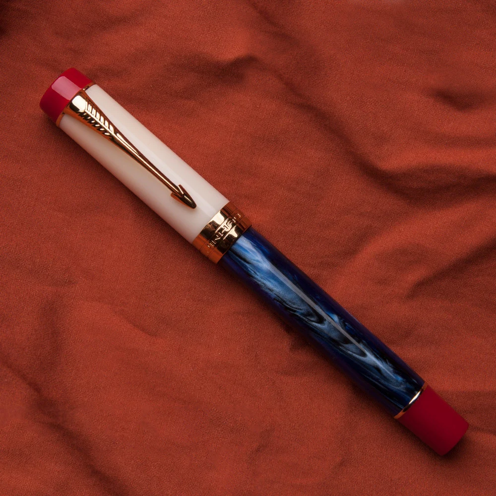 Ручка перьевая из смолы Jinhao Century 100 тофу, карандаш для практики каллиграфии, подарок для офиса
Ручка перьевая из смолы Jinhao Century 100 тофу, карандаш для практики каллиграфии, подарок для офиса