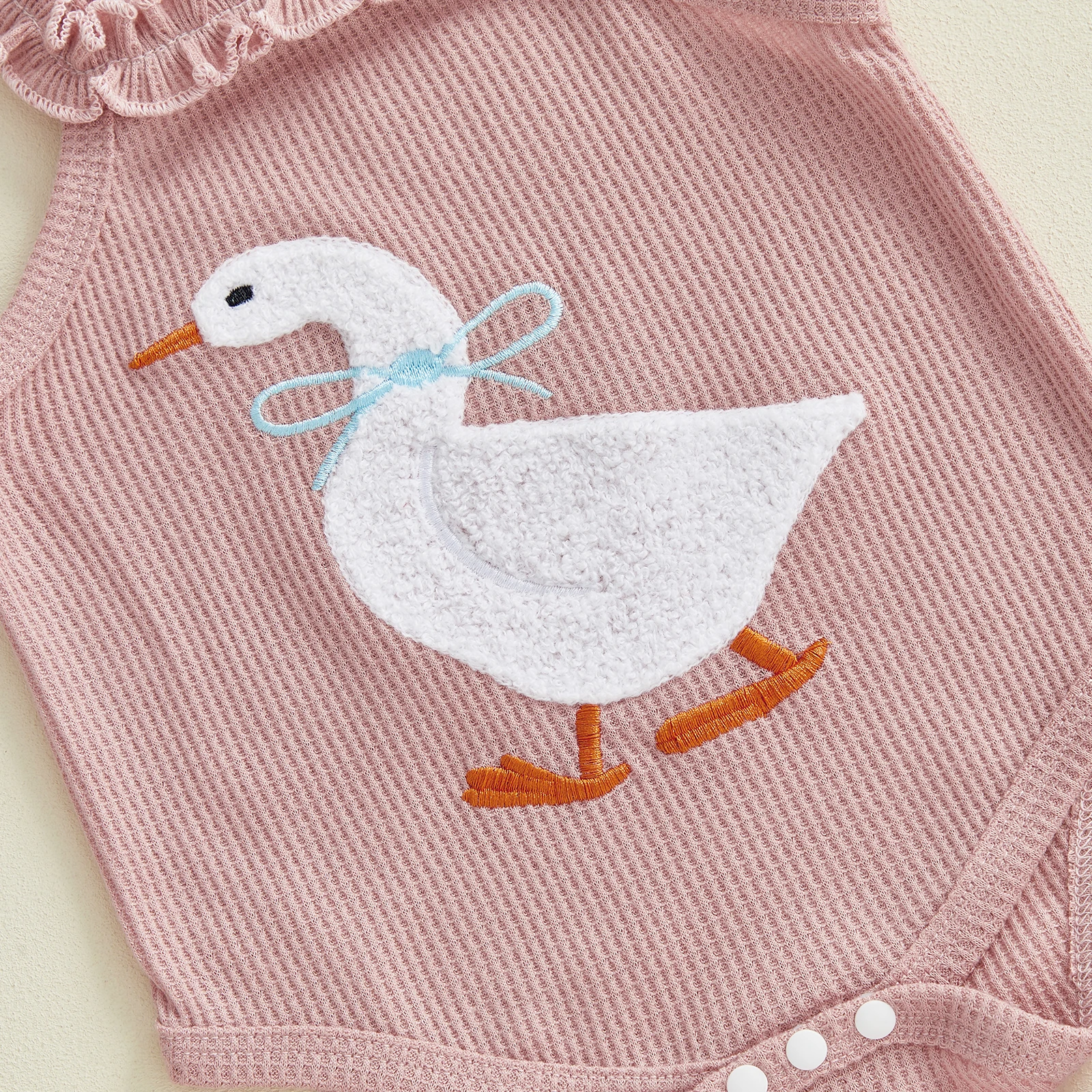 Baby Girl Summer Outfit Sleeveless Duck Embroidery Romper PP Shorts Headband Sets
Baby Girl Summer Outfit Sleeveless Duck Embroidery Romper PP Shorts Headband Sets