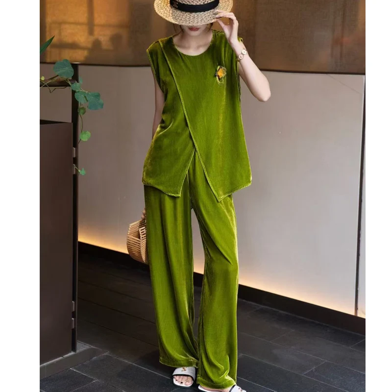 High Quality Spring/Summer New Round Neck Vest Silk+ Velvet Fabric Sleeveless Vest+Elastic Waist Expanded Legs S-XL
High Quality Spring/Summer New Round Neck Vest Silk+ Velvet Fabric Sleeveless Vest+Elastic Waist Expanded Legs S-XL