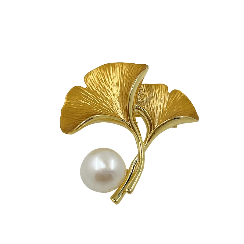 Literary retro late autumn ginkgo biloba natural strong light pearl brooch temperament niche high-end pin
Literary retro late autumn ginkgo biloba natural strong light pearl brooch temperament niche high-end pin