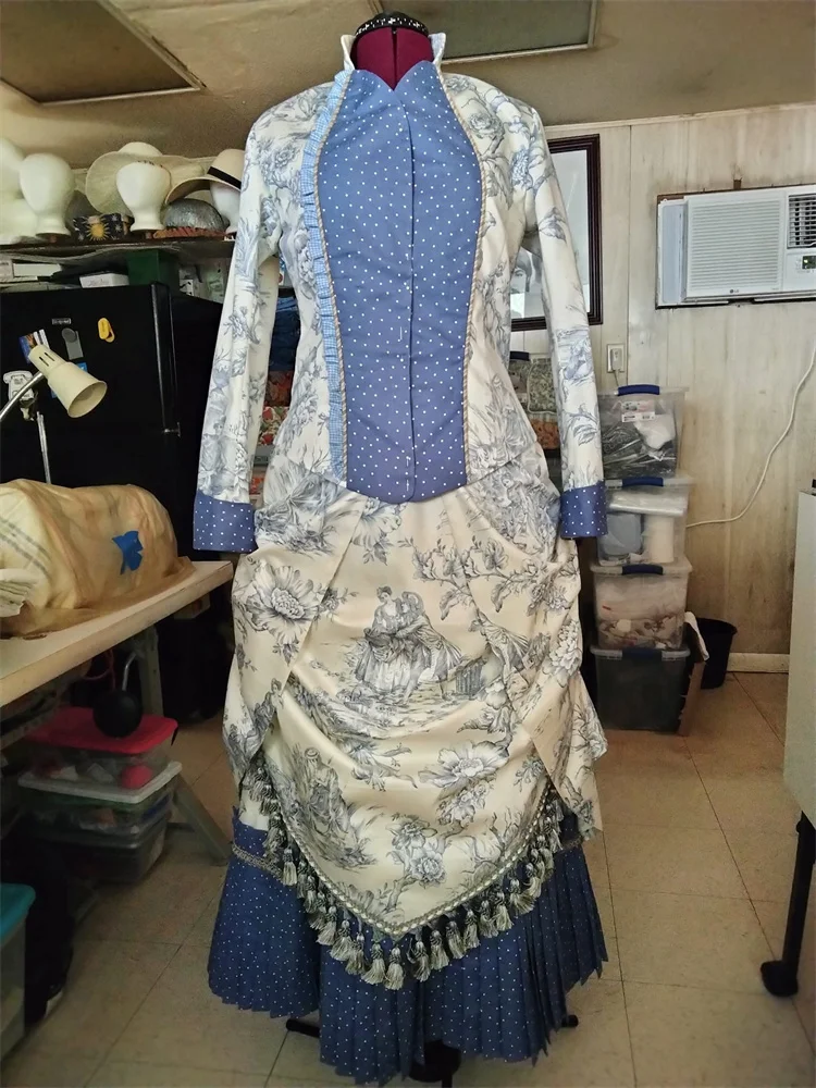 1870s Victorian Civil War Southern Belle Duchess Dress Historical Tea Royal Noble Party Ball Gown
1870s Victorian Civil War Southern Belle Duchess Dress Historical Tea Royal Noble Party Ball Gown
