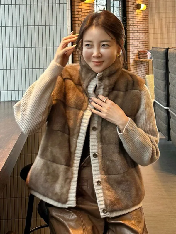 Жилет женский Dongda Gate в стиле ретро, с воротником-стойкой, вязаный, с эффектом двухслойности, из искусственного меха норки, теплая верхняя одежда, модный
Жилет женский Dongda Gate в стиле ретро, с воротником-стойкой, вязаный, с эффектом двухслойности, из искусственного меха норки, теплая верхняя одежда, модный