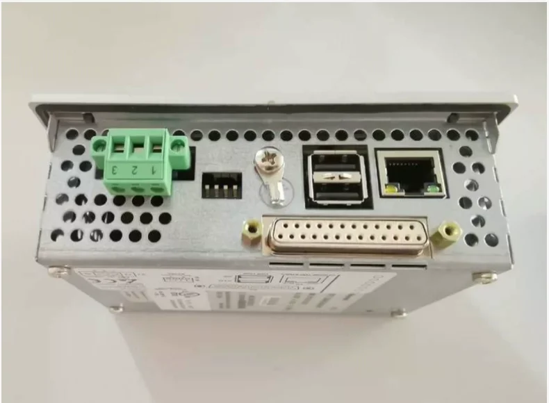 In Stock Touch Screen HMI VCP11.2DWN-003-NN-NN-PW VCP11.2EBN-003-NN-NN-PW Good in Condition 1PCS
In Stock Touch Screen HMI VCP11.2DWN-003-NN-NN-PW VCP11.2EBN-003-NN-NN-PW Good in Condition 1PCS