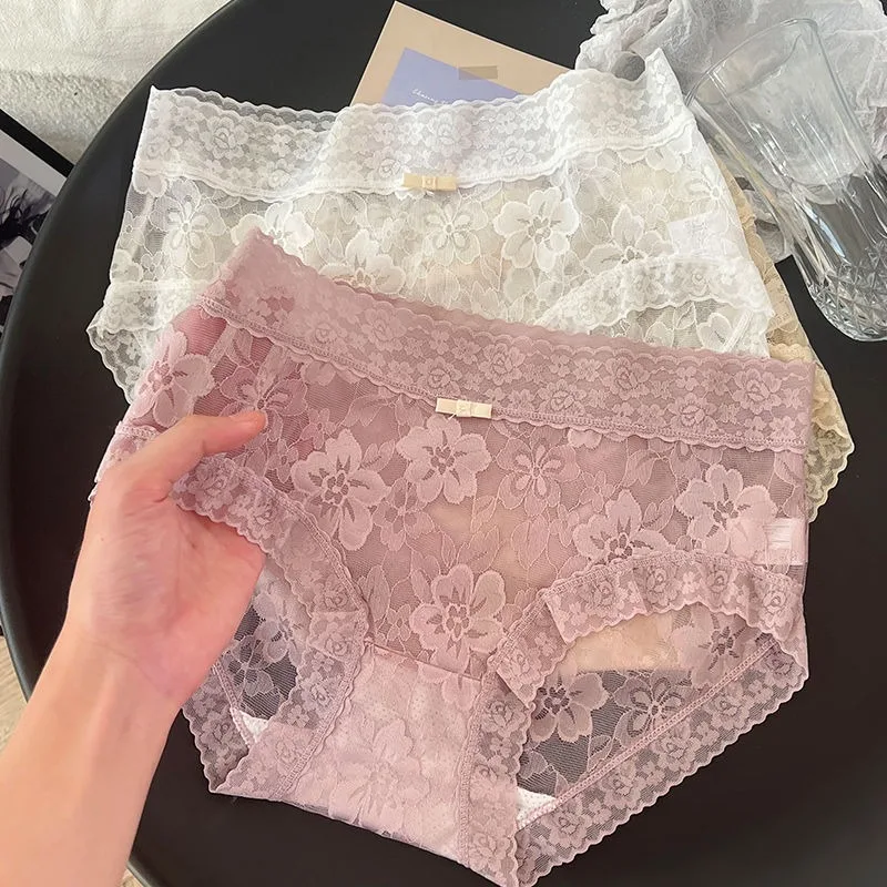 New French Sexy Lace Underwear for Women Non-trace Anti-bacterial Cotton Crotch Mid-waist Pro-skin Breathable Transparent Pants
New French Sexy Lace Underwear for Women Non-trace Anti-bacterial Cotton Crotch Mid-waist Pro-skin Breathable Transparent Pants