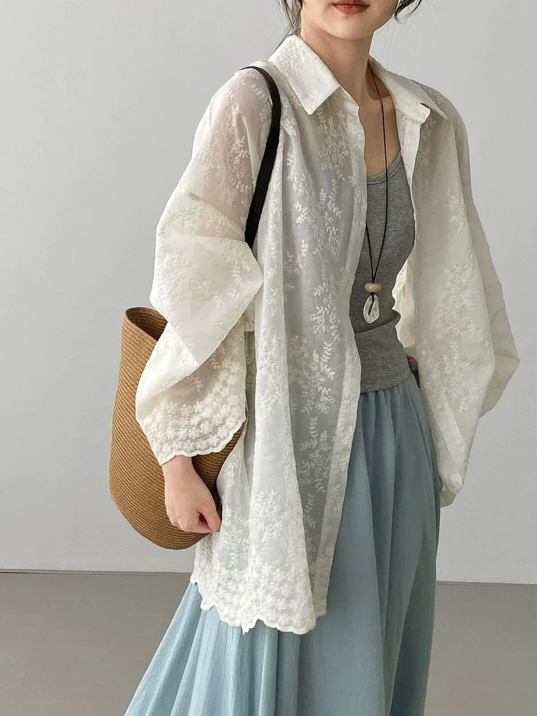 Japanese Style plus Size Summer Sun Protection Clothing Women Loose Slimming New Hollow Embroidery Long Sleeve Coat
Japanese Style plus Size Summer Sun Protection Clothing Women Loose Slimming New Hollow Embroidery Long Sleeve Coat