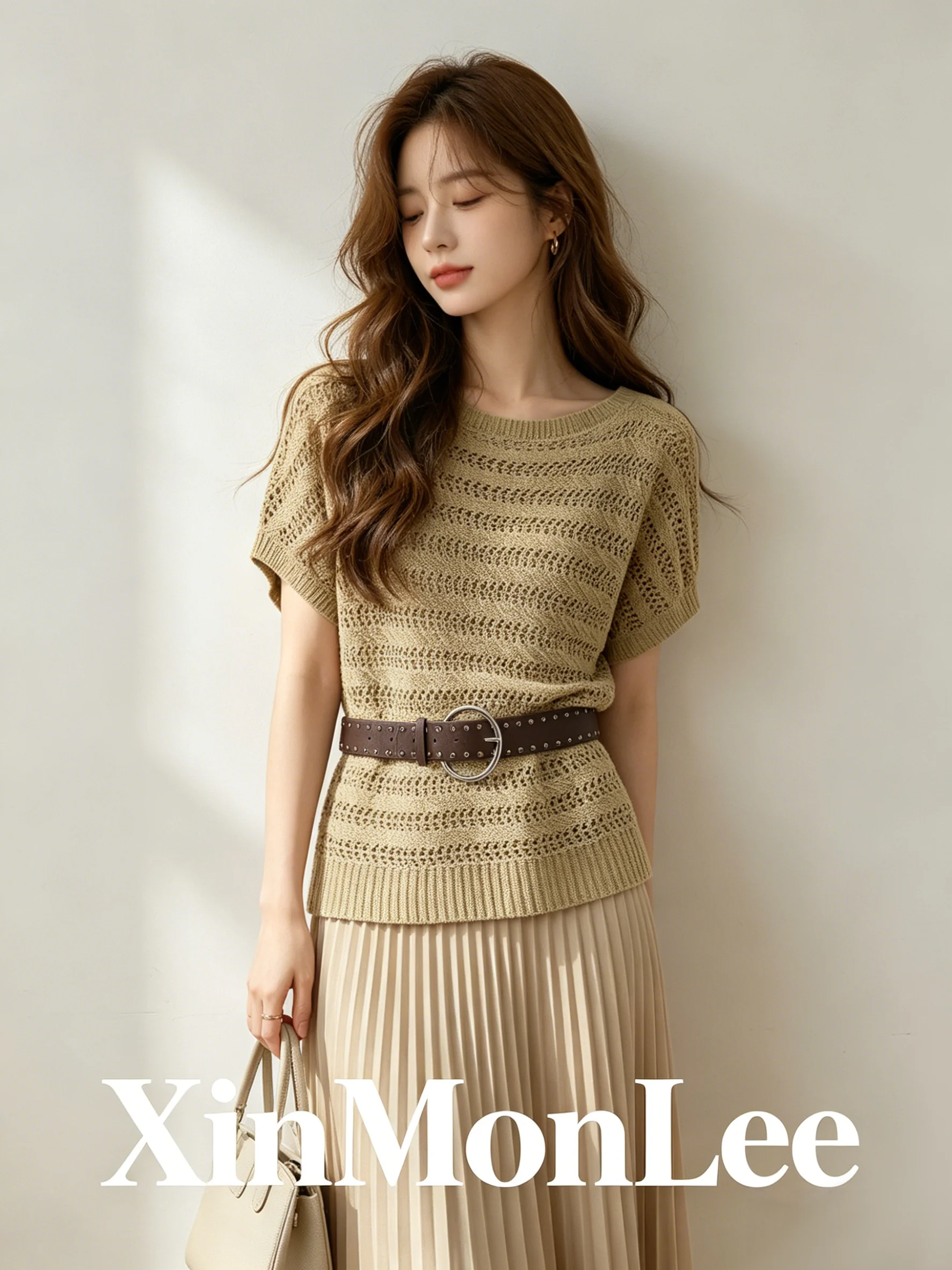 Skin-friendly Casual Loose Hollow Knitted Top Short Sleeve Overhead Summer New Style Versatile Short Length round Neck T-shirt
Skin-friendly Casual Loose Hollow Knitted Top Short Sleeve Overhead Summer New Style Versatile Short Length round Neck T-shirt