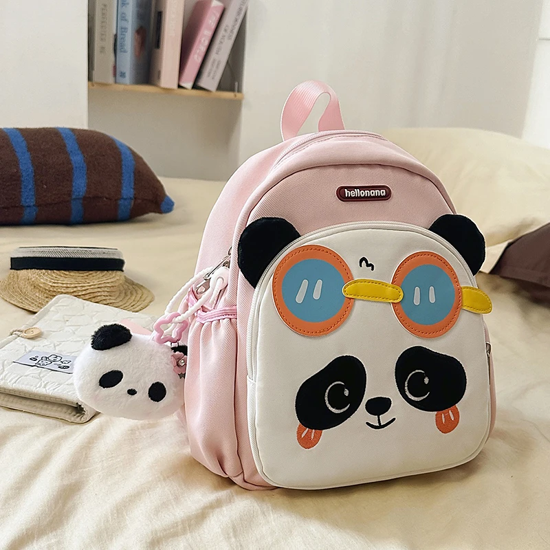 Симпатичная панда, высококачественные дизайнерские рюкзаки на молнии, нейлоновые рюкзаки большой вместимости, портативные детские рюкзаки одного цвета
Симпатичная панда, высококачественные дизайнерские рюкзаки на молнии, нейлоновые рюкзаки большой вместимости, портативные детские рюкзаки одного цвета