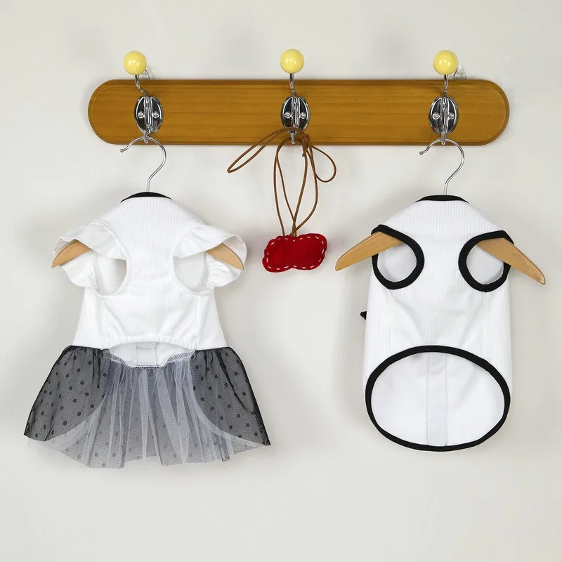 Couple's Dog Clothes Spring and Summer New Dress Teddy Bichon Casual Vest Poodle Soft Two-legged Clothes Pet Supplies
Couple's Dog Clothes Spring and Summer New Dress Teddy Bichon Casual Vest Poodle Soft Two-legged Clothes Pet Supplies