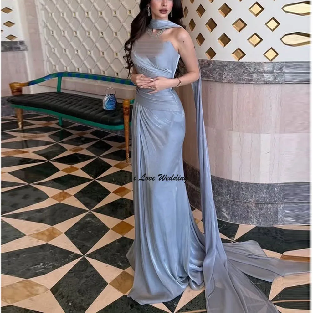 Customized Flowing Off Shoulder Pleated Backless Evening Dress Scanf Floor Length Sexy Mermaid Party Gown with Sweep Train
Customized Flowing Off Shoulder Pleated Backless Evening Dress Scanf Floor Length Sexy Mermaid Party Gown with Sweep Train