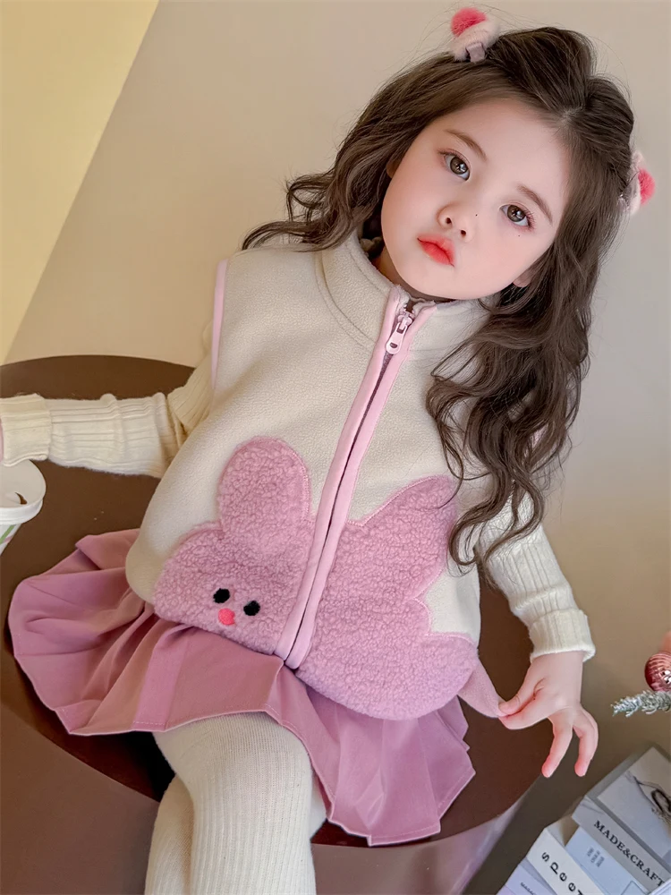 Теплый зимний жилет Thiened Fce для девочек, с милым мультяшным принтом, женская верхняя одежда из полиэфирного волокна, воротник-стойка
Теплый зимний жилет Thiened Fce для девочек, с милым мультяшным принтом, женская верхняя одежда из полиэфирного волокна, воротник-стойка